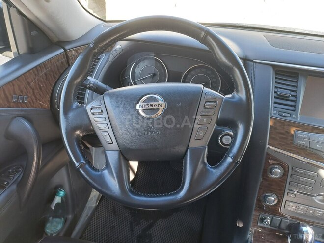 Nissan Patrol 2013, 140,587 km - 5.6 l - Sumqayıt