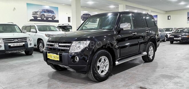 Mitsubishi Pajero-3