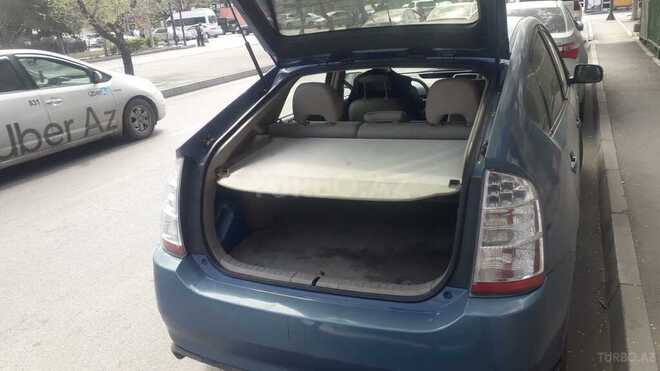 Toyota Prius-11