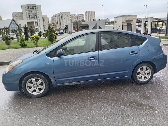 Toyota Prius-3