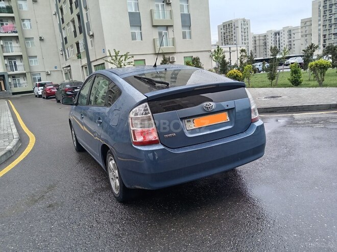 Toyota Prius-6