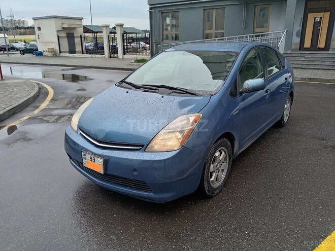 Toyota Prius-5