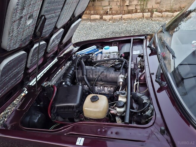 LADA (VAZ) 2107 2010, 20,000 km - 1.6 л - Salyan