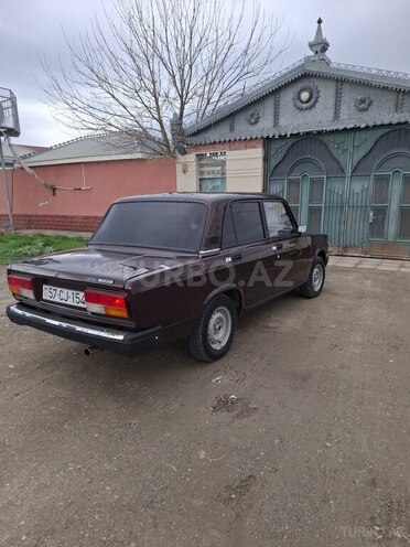 LADA (VAZ) 2107 2010, 20,000 km - 1.6 л - Salyan