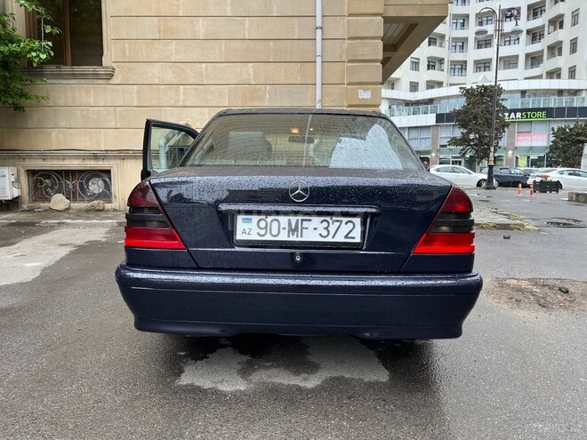 Mercedes C 240 1998, 380,000 km - 2.4 l - Bakı