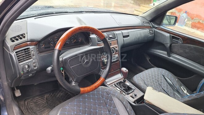 Mercedes E 200 1997, 810,000 km - 2.0 l - Bakı