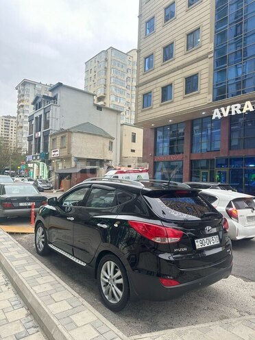 Hyundai ix35 2011, 151,000 km - 2.4 l - Bakı