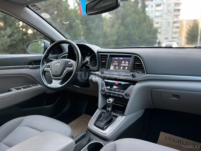 Hyundai Elantra 2017, 72,950 km - 2.0 l - Bakı