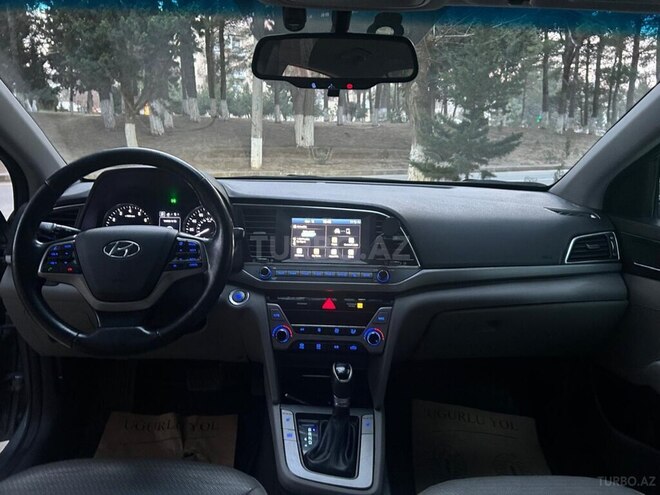 Hyundai Elantra 2016, 190,000 km - 2.0 л - Bakı