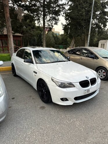 BMW 525 2004, 390,000 km - 2.5 l - Bakı