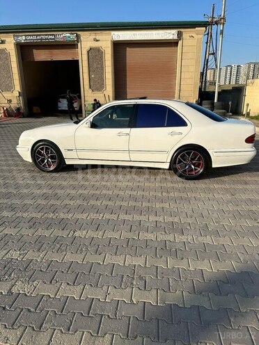 Mercedes E 220 d 2002, 400,000 km - 2.2 l - Bakı