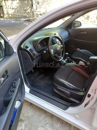 Hyundai i30 2010, 277,000 km - 1.6 л - İsmayıllı