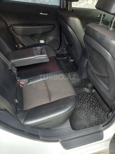 Hyundai i30 2010, 277,000 km - 1.6 л - İsmayıllı