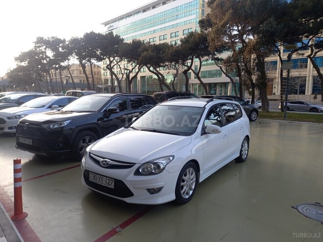 Hyundai i30 2010, 277,000 km - 1.6 л - İsmayıllı