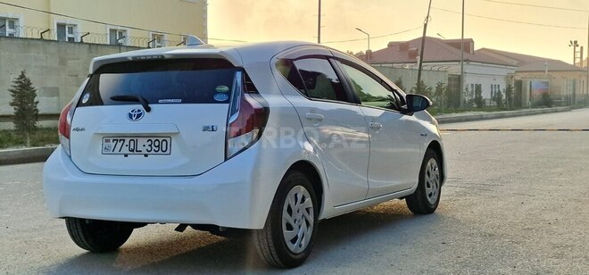 Toyota Aqua 2017, 98,000 km - 1.5 l - Bakı