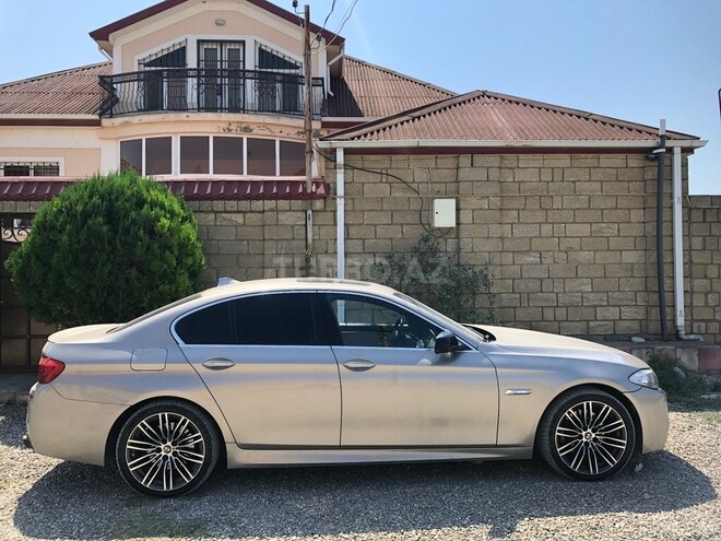 BMW 528 2011, 293,000 km - 3.0 л - Bakı