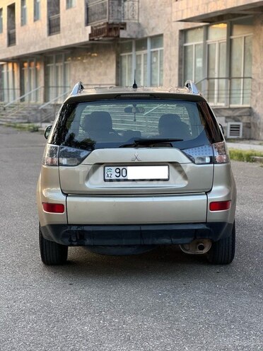 Mitsubishi Outlander 2007, 302,371 km - 2.4 л - İsmayıllı