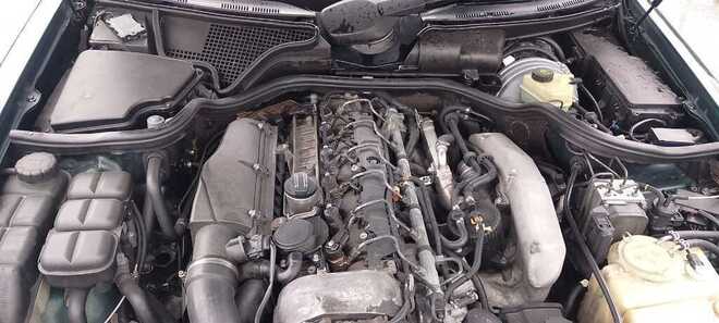 Mercedes E 320 2001, 489,000 km - 3.2 л - Bakı