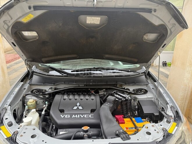 Mitsubishi Outlander 2007, 177,000 km - 3.0 л - Bakı