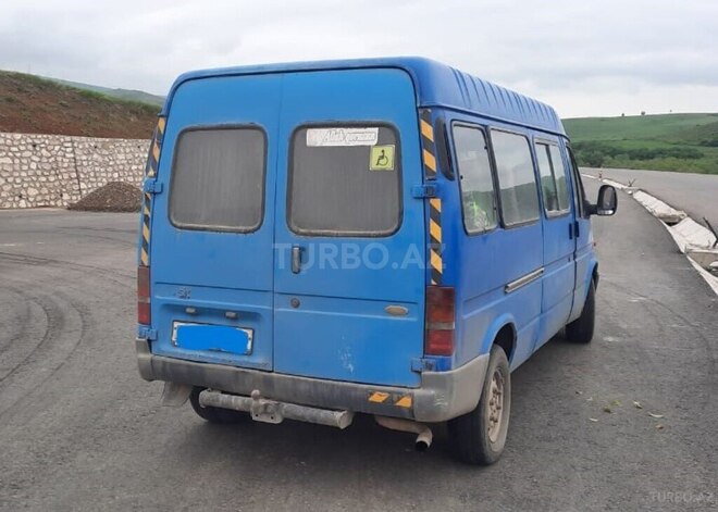 Ford Transit 1999, 250,000 km - 2.5 l - Beyləqan