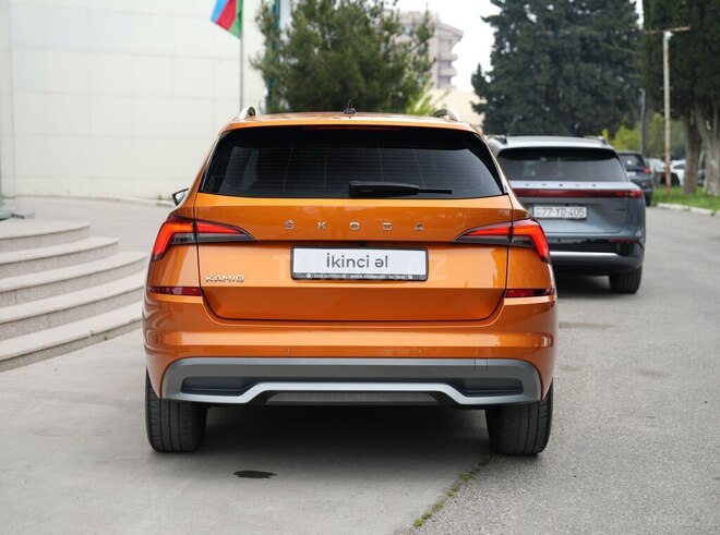 Skoda Kamiq 2023, 37,800 km - 1.6 л - Bakı