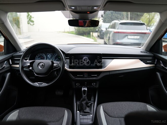 Skoda Kamiq 2023, 37,800 km - 1.6 л - Bakı