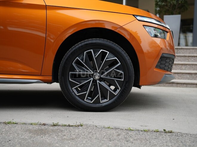 Skoda Kamiq 2023, 37,800 km - 1.6 л - Bakı