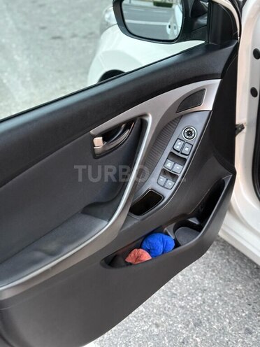 Hyundai Elantra 2011, 270,000 km - 1.8 l - Bakı