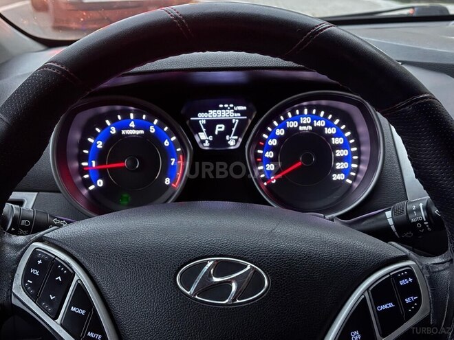 Hyundai Elantra 2011, 270,000 km - 1.8 l - Bakı