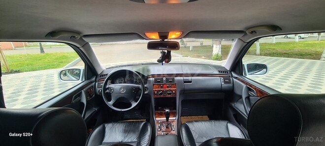 Mercedes E 240 2000, 234,876 km - 2.4 l - Masallı
