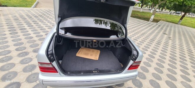 Mercedes E 240 2000, 234,876 km - 2.4 l - Masallı
