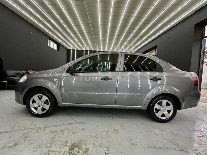 Chevrolet Aveo-3