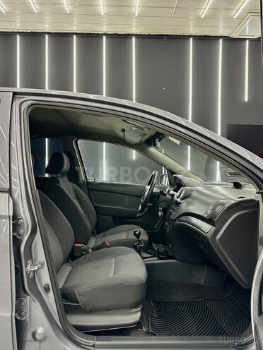 Chevrolet Aveo-6