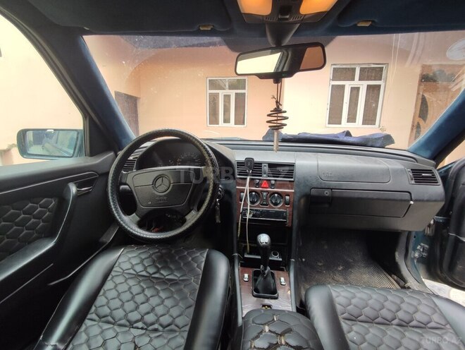 Mercedes C 180 1996, 370,000 km - 1.8 l - Tovuz