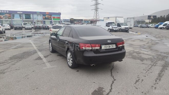 Hyundai Sonata-10