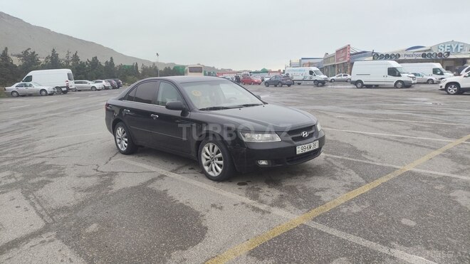 Hyundai Sonata-14