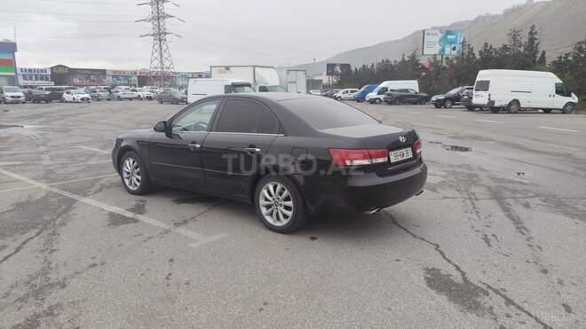 Hyundai Sonata-11