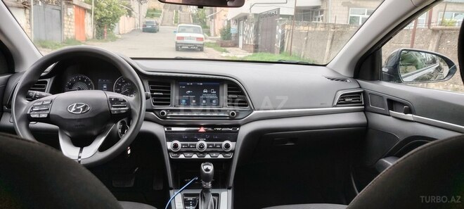Hyundai Avante 2020, 96,000 km - 2.0 л - Quba