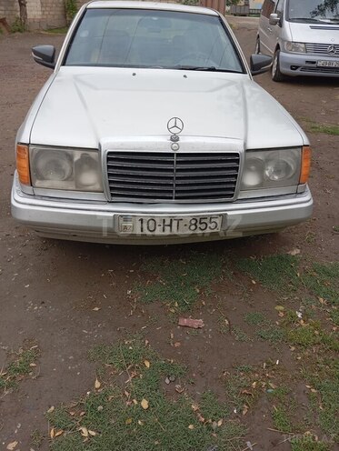 Mercedes E 230 1991, 776,900 km - 2.3 l - Saatlı