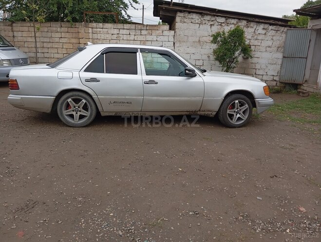 Mercedes E 230 1991, 776,900 km - 2.3 l - Saatlı