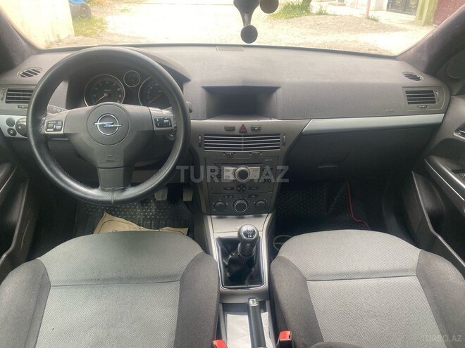 Opel Astra 2005, 239,000 km - 1.4 l - Bakı