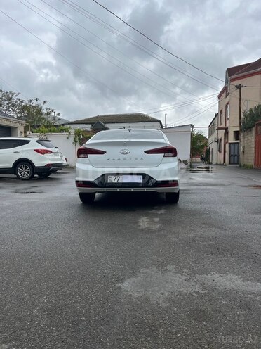 Hyundai Elantra 2018, 165,000 km - 2.0 l - Bakı