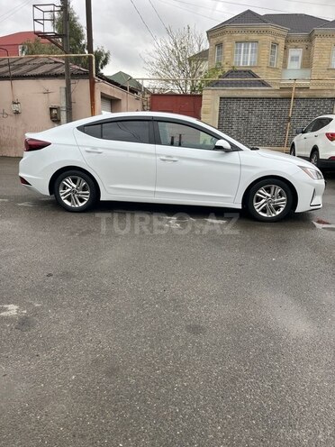 Hyundai Elantra 2018, 165,000 km - 2.0 l - Bakı