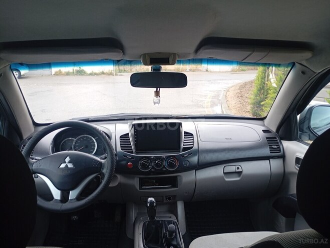 Mitsubishi L200 2012, 271,500 km - 2.5 l - Bakı