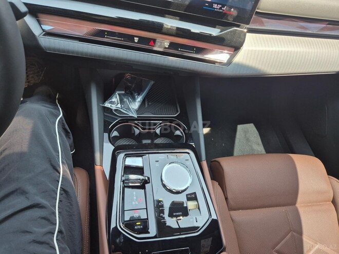 BMW 530e 2024, 9,000 km - 2.0 l - Bakı