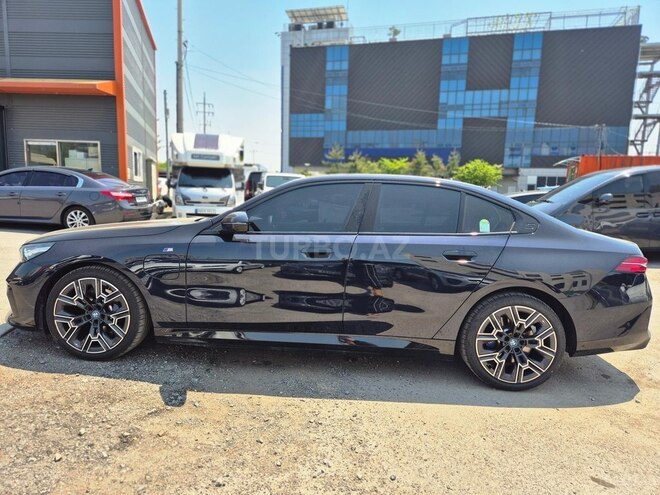 BMW 530e 2024, 9,000 km - 2.0 l - Bakı