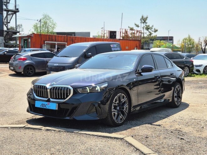 BMW 530e 2024, 9,000 km - 2.0 l - Bakı