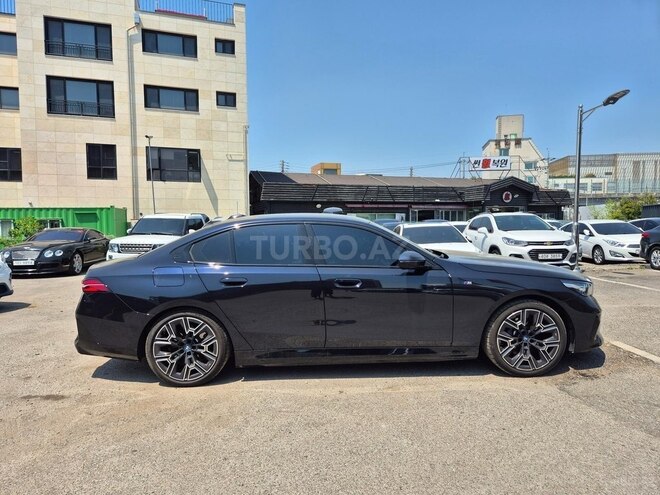 BMW 530e 2024, 9,000 km - 2.0 l - Bakı