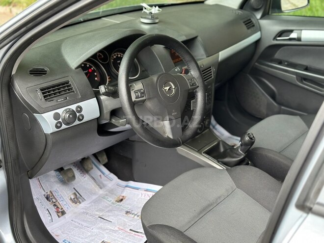 Opel Astra 2005, 250,000 km - 1.4 l - Gəncə