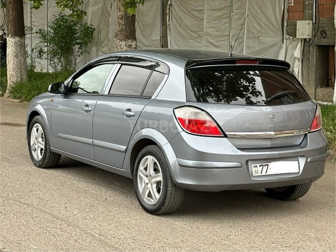 Opel Astra 2005, 250,000 km - 1.4 l - Gəncə